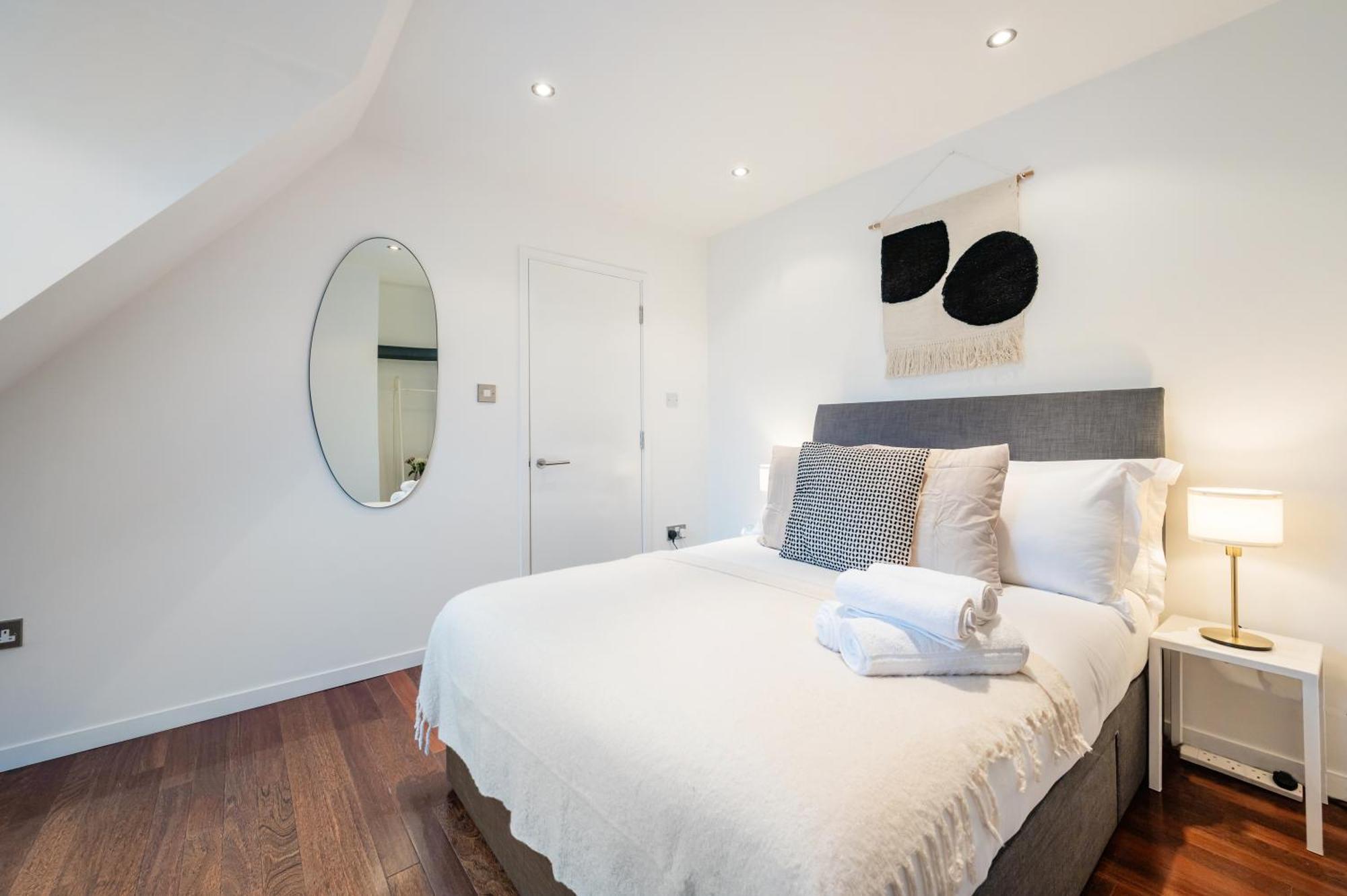 Huge & Central 3 Bedr, 4 Beds, Covent Gdn London Exteriör bild