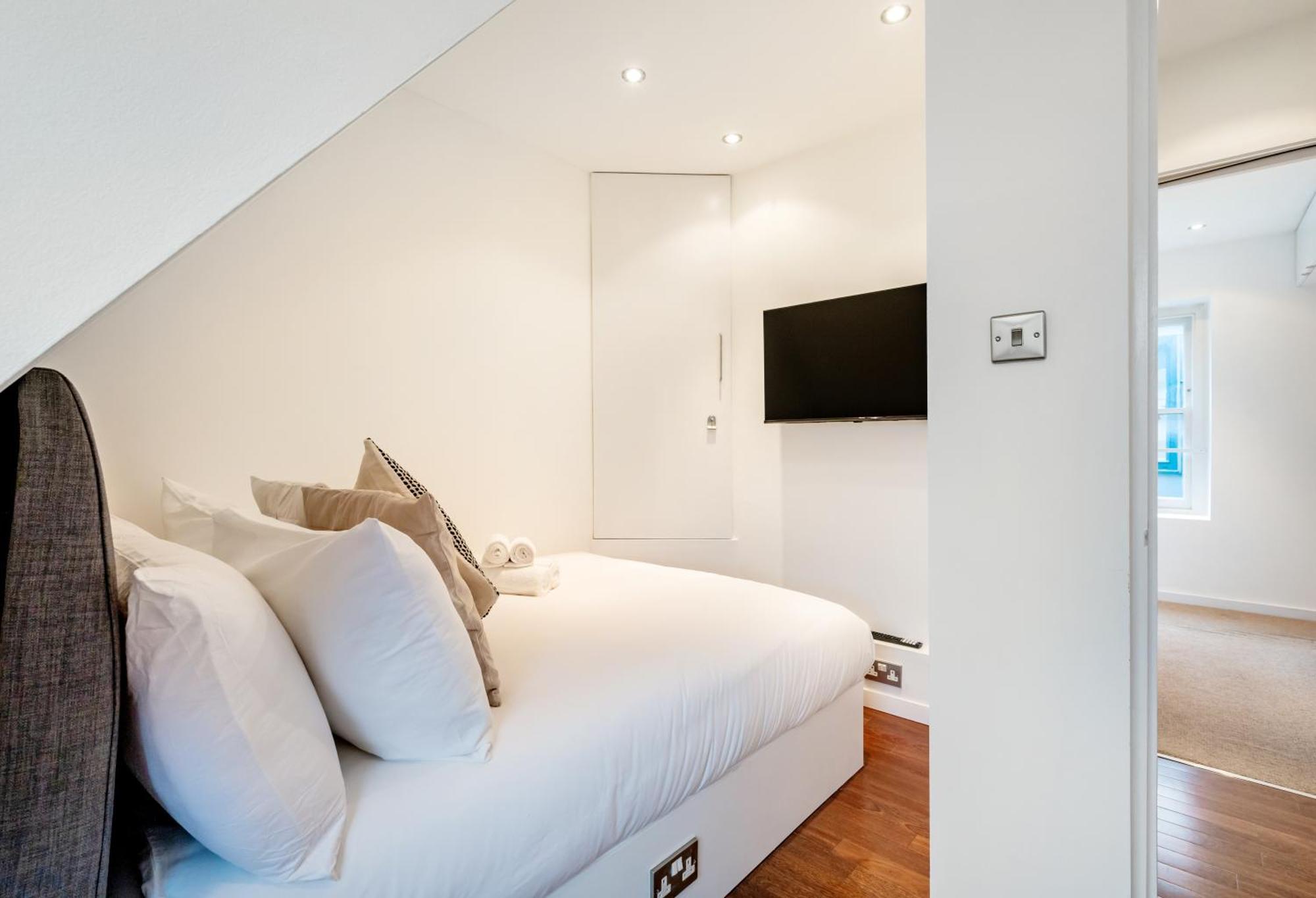 Huge & Central 3 Bedr, 4 Beds, Covent Gdn London Exteriör bild